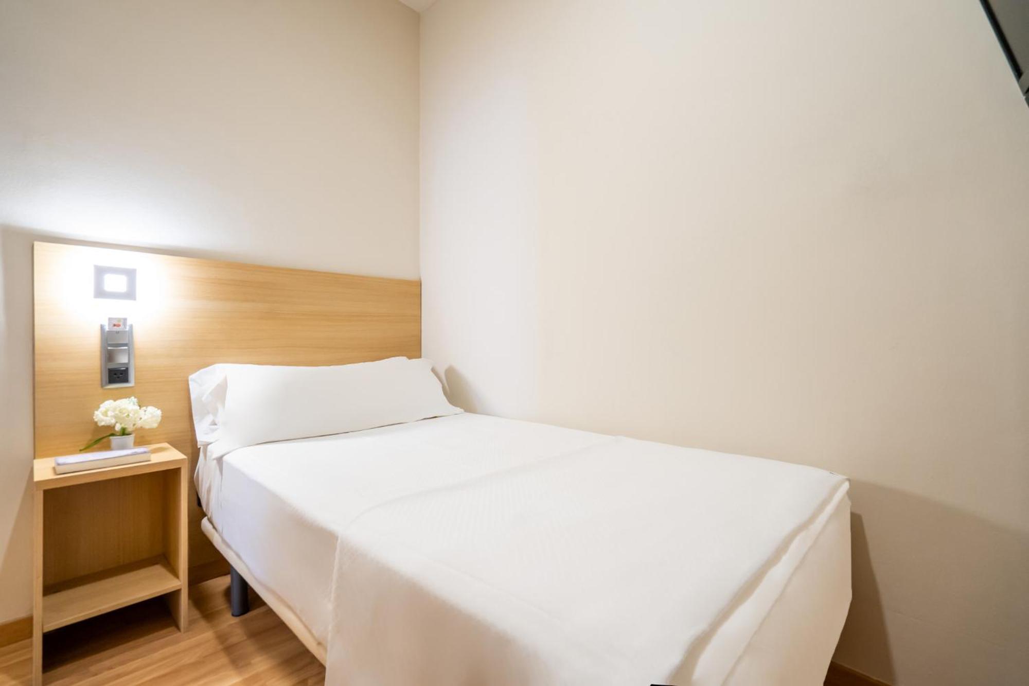 Hotel Glories Барселона Екстер'єр фото